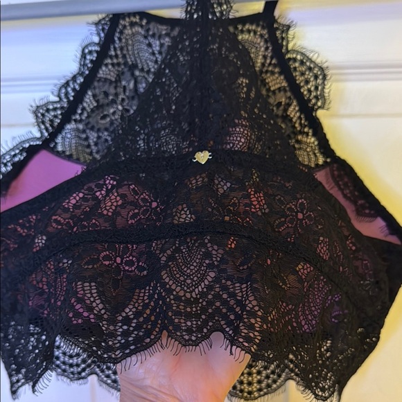 PINK Victoria's Secret Black Lace Bra - Picture 5 of 8